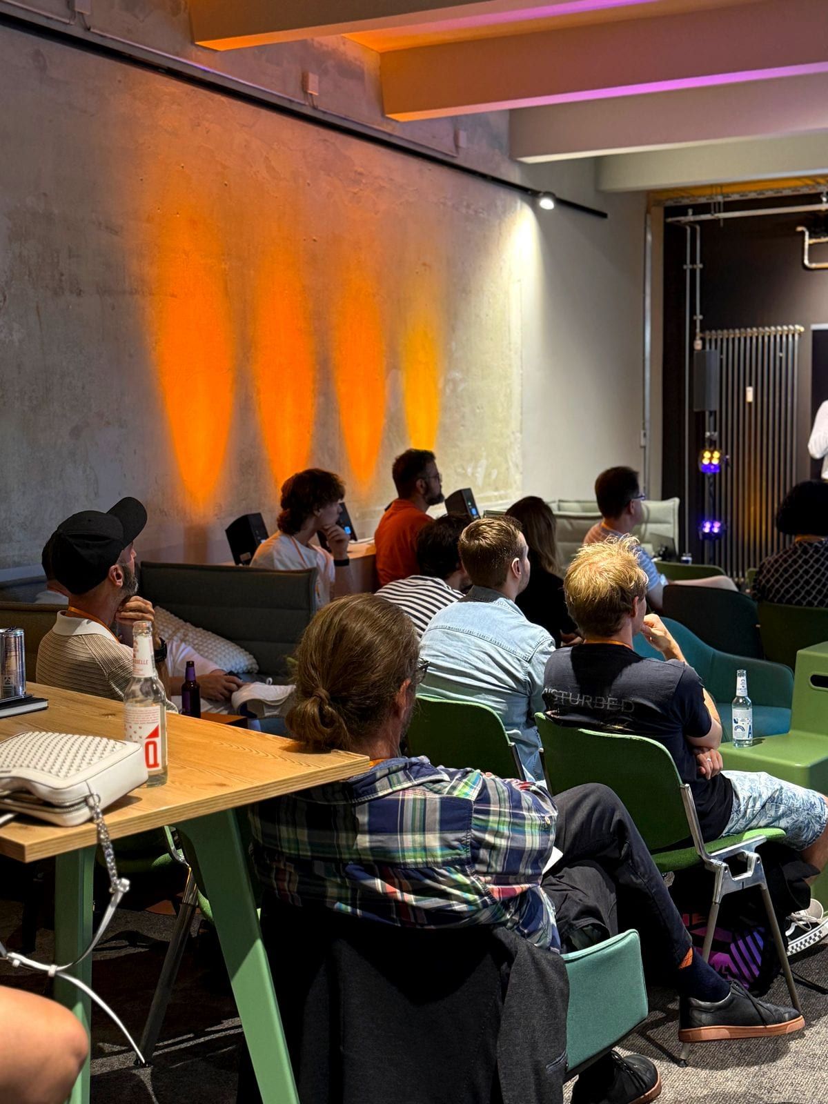 Publikum beim Agents im Weggla Meetup im club199 Nürnberg